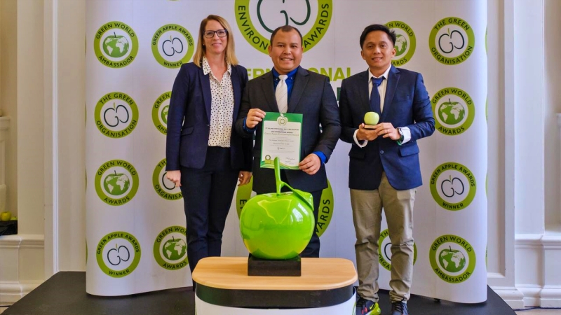 KPI Balikpapan Raih Dua Penghargaan Green Apple Award 2024