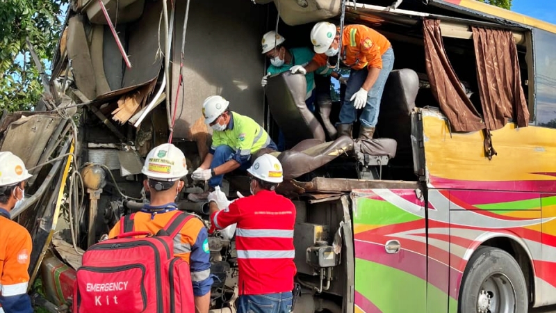 Kronologi Bus Samarinda Lestari Tabrak Truk, Penumpang Tewas