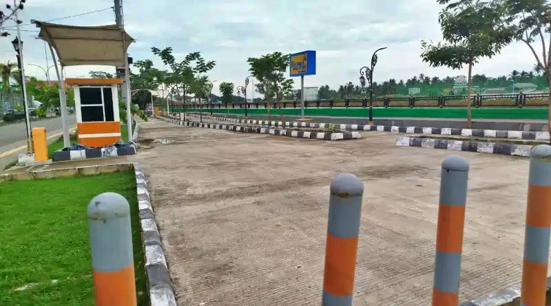 Lahan Parkir Siring Kandilo