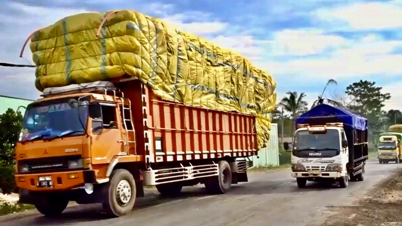 Pemerintah Batasi Operasional Angkutan Barang saat Lebaran
