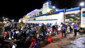 21 Ribu Pemudik Motor Menyeberang via Pelabuhan Ciwandan