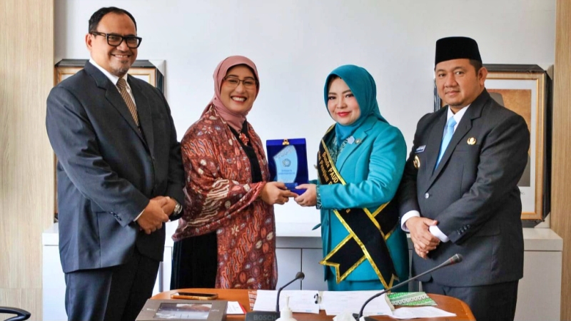 Dewi Yuliana Pimpin Resmi Jadi Ketua TP-PKK PPU