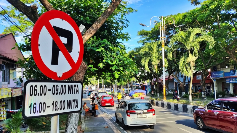 KTL Ruhui Rahayu Dilanggar, Mobil Parkir di Jam Terlarang