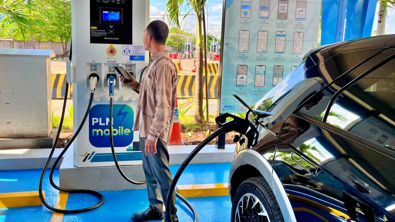 PLN Siapkan 1.000 SPKLU dan Trip Planner untuk Mudik 2025