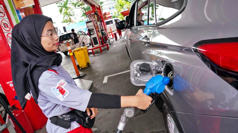 Pertamina Turunkan Harga BBM Nonsubsidi Jelang Lebaran 2025