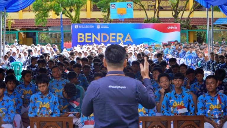 Program BENDERA Ajak Pelajar Balikpapan Cinta Rupiah