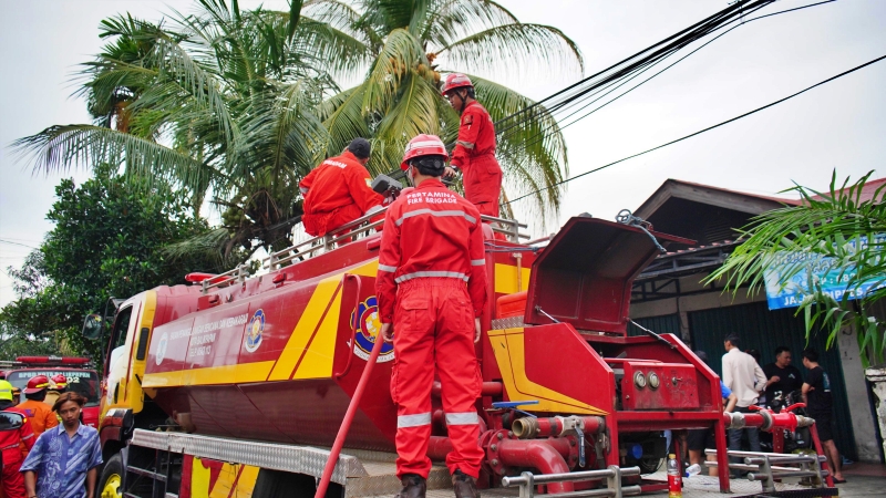 Pemadam Kilang Pertamina Ikut Padamnkan Kebakaran Inpres