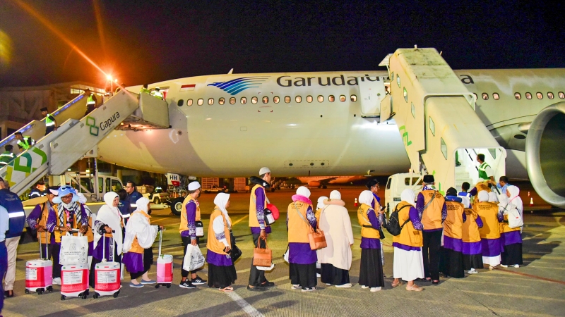 Calhaj Kloter Pertama Berangkat Lewat Bandara SAMS Sepinggan