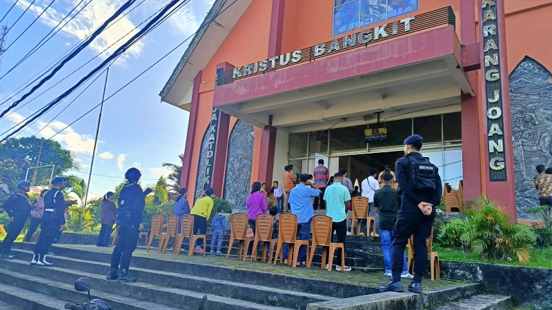 Kenaikan Isa Al-Masih, Brimob Patroli ke Gereja Balikpapan