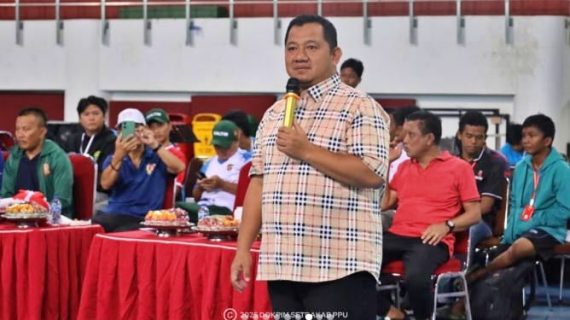 Mudyat Noor Resmikan Liga Bupati PPU Futsal Series 2025