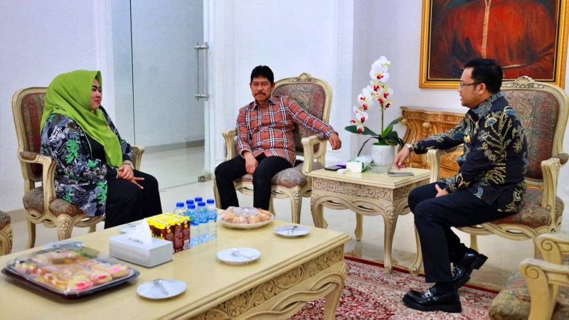 Wakil Bupati PPU Abdul Waris Muin mempelajari strategi pembangunan yang inovatif dari Pemkab Gowa, Sulawesi Selatan. Inovasi tersebut akan diterapkan di PPU.
