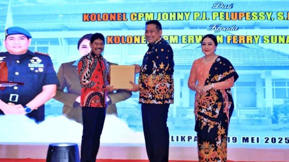 Waris Muin Hadiri Pisah Sambut Danpomdam VI/Mulawarman