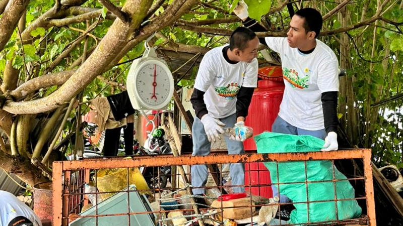 Aksi Zero Waste Warriors PLN UID Kaltimra Dukung Adipura