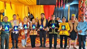 Festival Bekudung Batiung Angkat Budaya Tumbit Dayak Berau