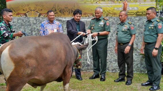 Kodam VI/Mlw Terima Bantuan Sapi Kurban dan Pompa dari BPIP