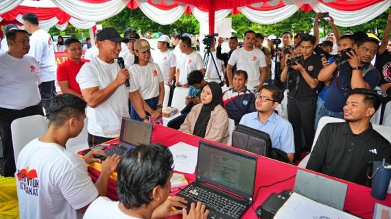 Polda Kaltim Meriahkan CFD Balikpapan, HUT ke-79 Bhayangkara