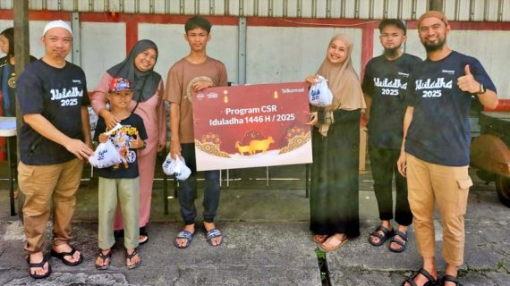 Sambungkan Senyuman, Telkomsel Salurkan 660 Hewan Kurban
