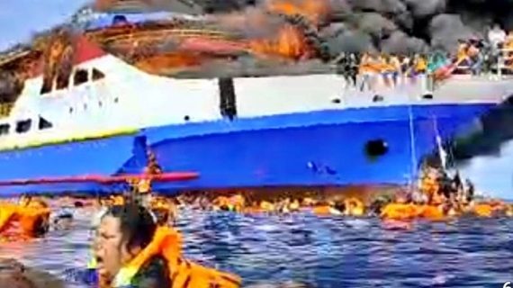 Detik-detik KM Barcelona Terbakar, Korban Jiwa Ditemukan