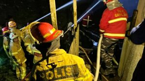 Polda Kaltim Tanggap Cepat Bantu Kebakaran di Klandasan Ilir