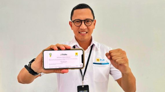 Seluruh Pegawai PLN UP3 Nusantara Miliki REC, Dukung NZE