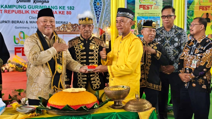 Abut Barintak Fest Meriahkan HUT ke-182 Kampung Gurimbang