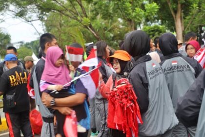 Kaltim Bagikan 7.000 Bendera Merah Putih Sambut HUT ke-80 RI