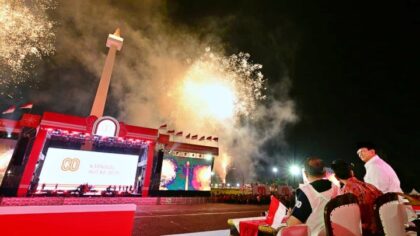 Karnaval Bersatu di Monas Pukau Ribuan Warga Jakarta