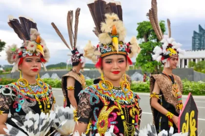 Nusantara Fashion Carnival 2025 Tampilkan Budaya Indonesia