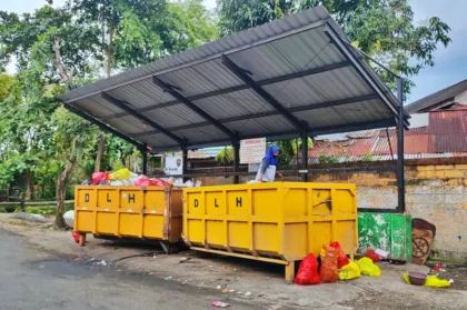 Tempat pembuangan sampah di kawasan permukiman Kota Balikpapan